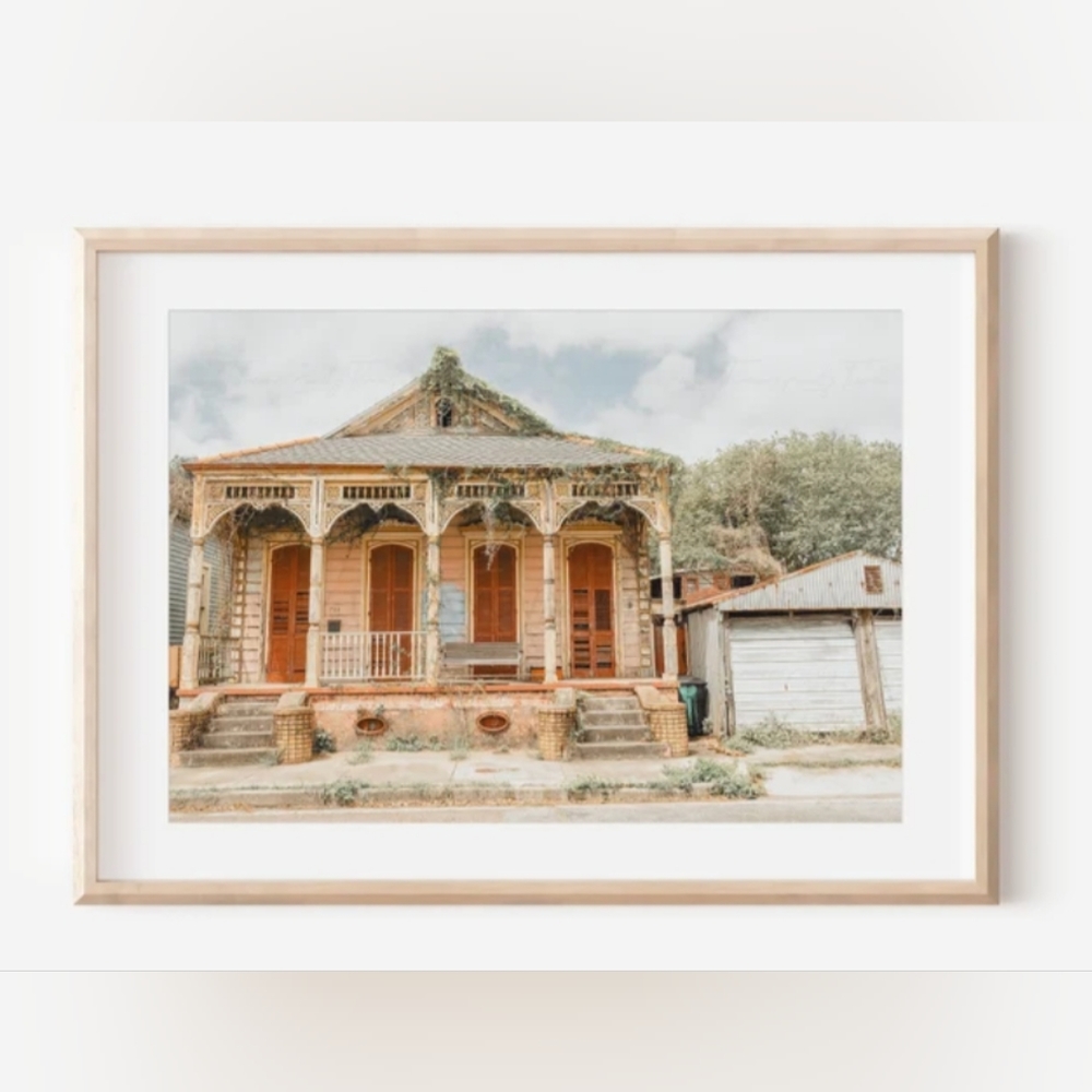 🌿 Nature-Adorned Nola Home | 8x12 Unframed Photography Print